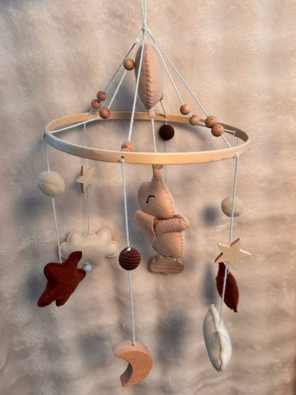 Elephant Mobile – Magical baby room decoration with floating elephant