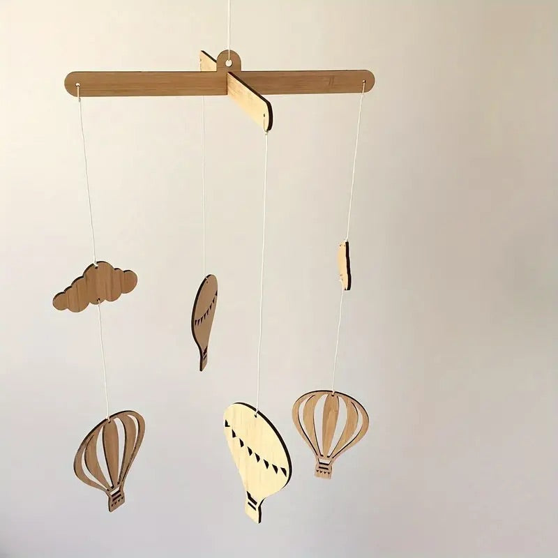 Wooden Balloon Mobile – Simple baby room decoration with wooden balloon