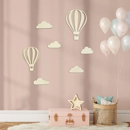 Wooden Balloon Mobile – Simple baby room decoration with wooden balloon